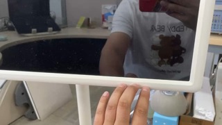 小度彩电乐享版闺蜜机拆前框操作视频