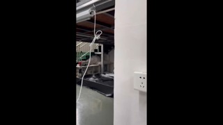坚果投影设备电动幕布联动器配对方法